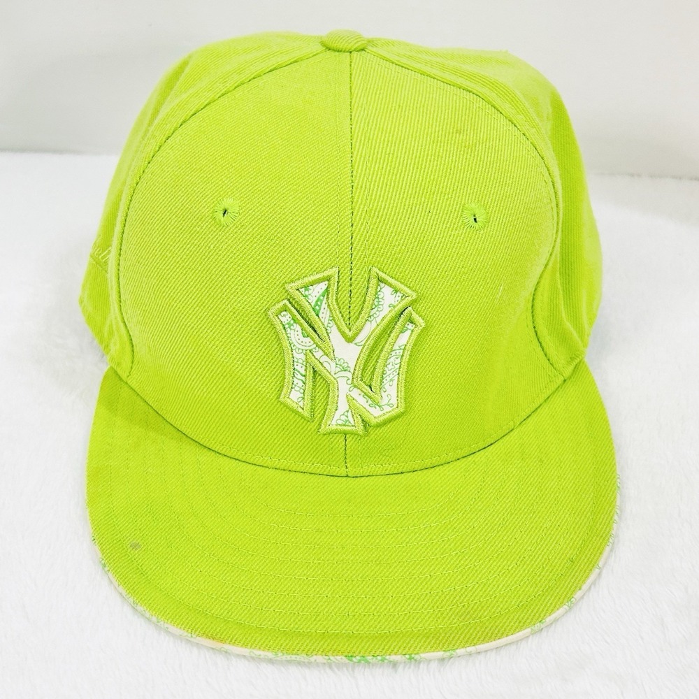 New York Yankees Mitchell & Ness Lime Green Fitted Hat Cap 7 7/8 MLB Baseball - Picture 2 of 8